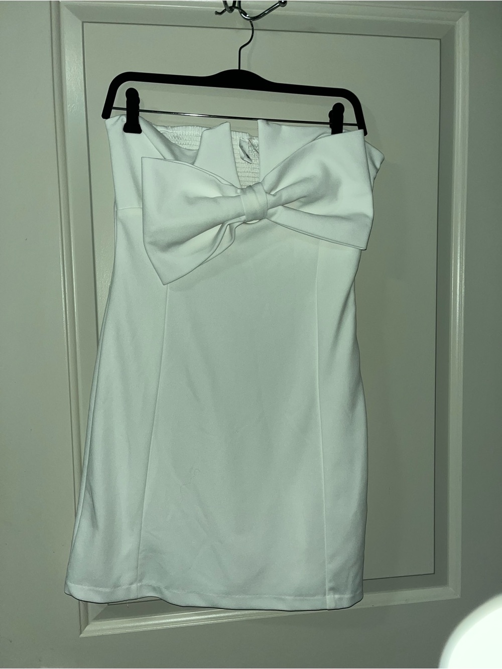 glam Strapless White Mini Dress with Bow Accent